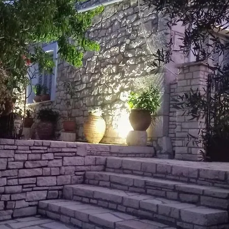 Hébergement de vacances Makris *